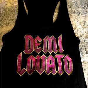 Men’s or Women’s Demi Lovato Tank Top! T-Shirt from Tour! Women’s size XL!